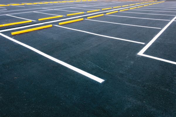 Asphalt Parking Lot Sealing in Fresno