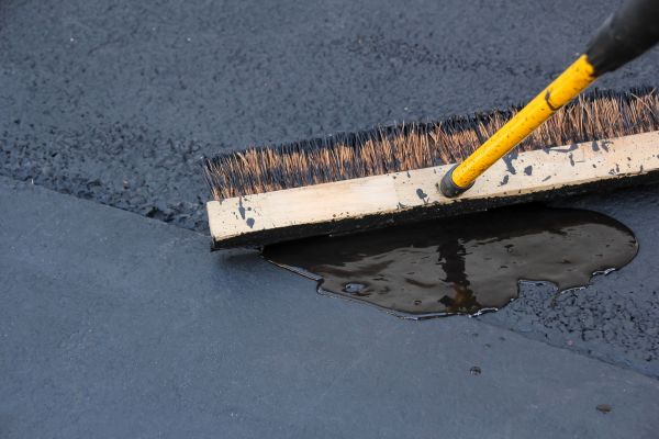 Driveway Asphalt Sealing in Fresno