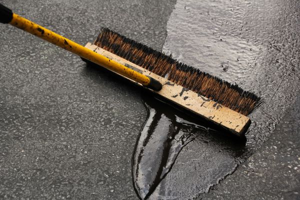 Asphalt Driveway Sealing in Fresno